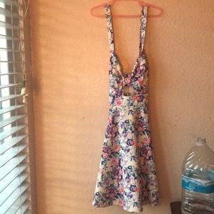 Vintage Floral dress with cross cross back